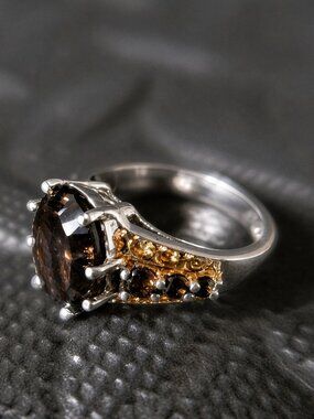 STS 925 Dark Like a Classic Stormy Night in Small Two-Tone Cocktail Ring Unisex